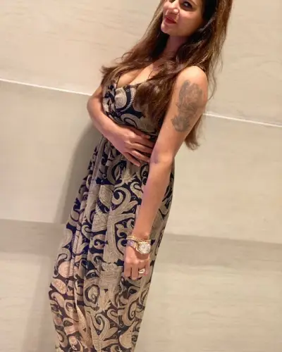 Palsana Escort